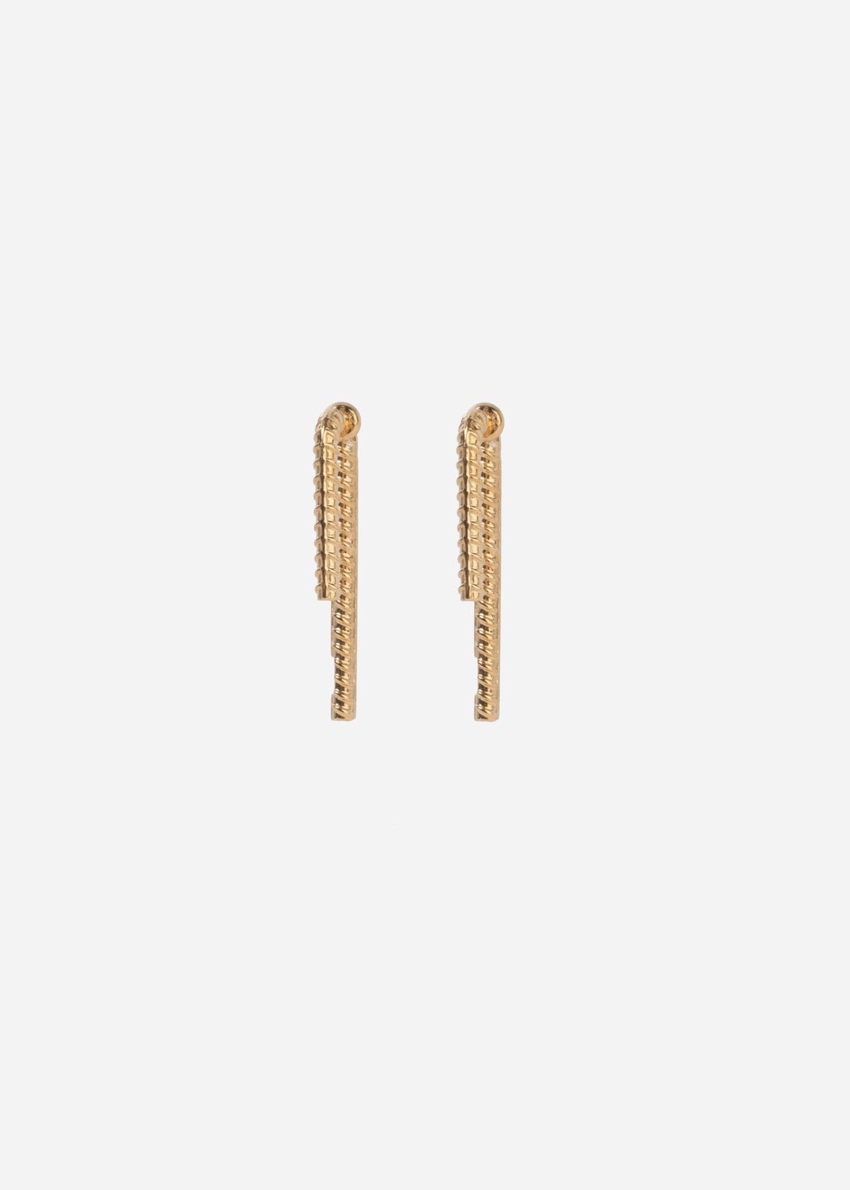 Aretes Varilla de Construcción 37mm – baño de oro